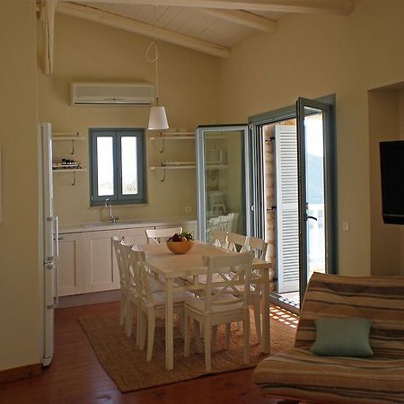 Urania Luxury Villas Pondi 외부 사진