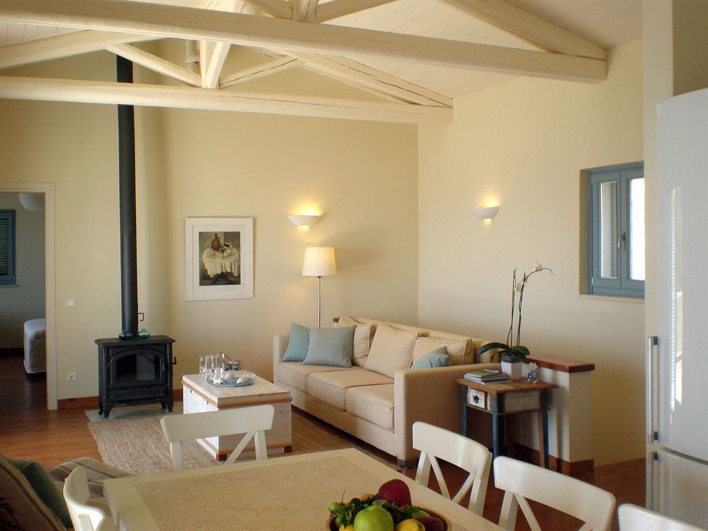 Urania Luxury Villas Pondi 외부 사진